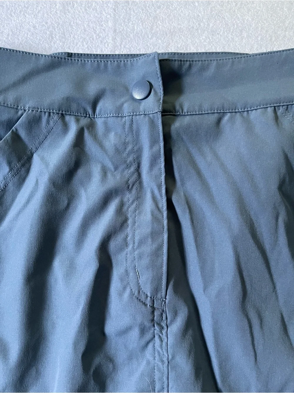 32° Cool Lightweight Slate Blue Skort